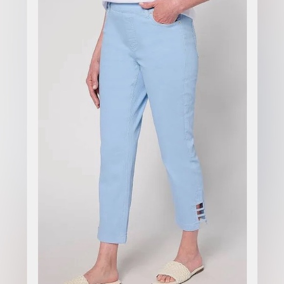 QVC Denim - New Denim & Co. Classic Stretch Slim Straight Crop Jean size 10 Sky Blue Wash